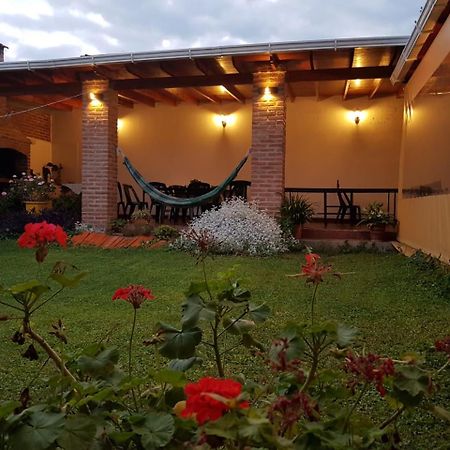 Accueillant Auberge سالتا المظهر الخارجي الصورة
