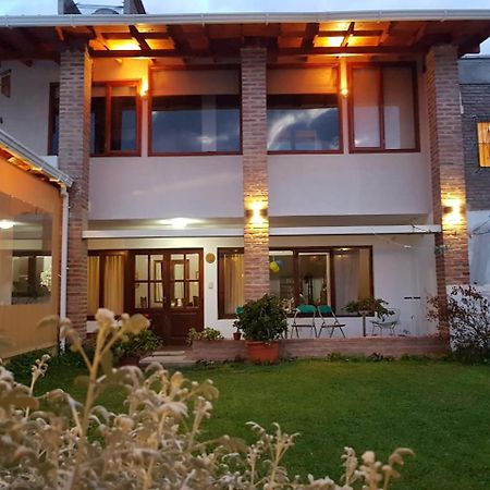 Accueillant Auberge سالتا المظهر الخارجي الصورة